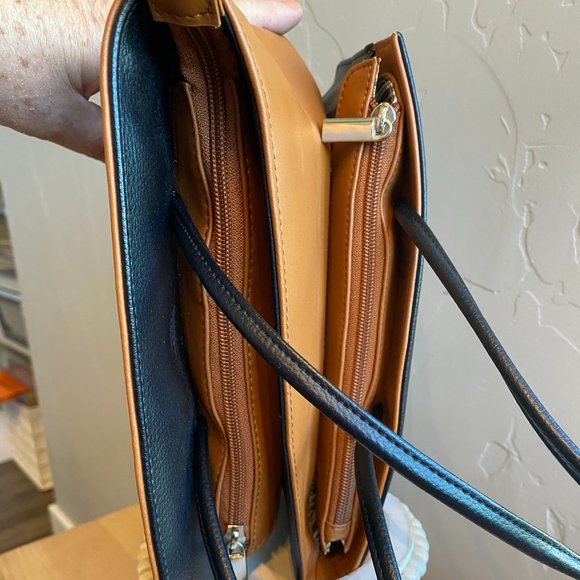 Cleo & Patek Leather of Paris Handbag - Picture 6 of 12